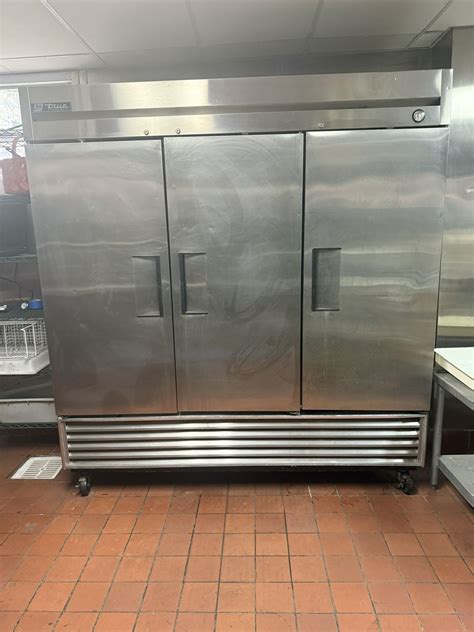 True Freezer T-72f for Sale in West Los Angeles, CA - OfferUp