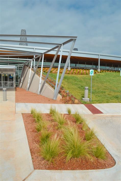 Library Landscape 的图像结果