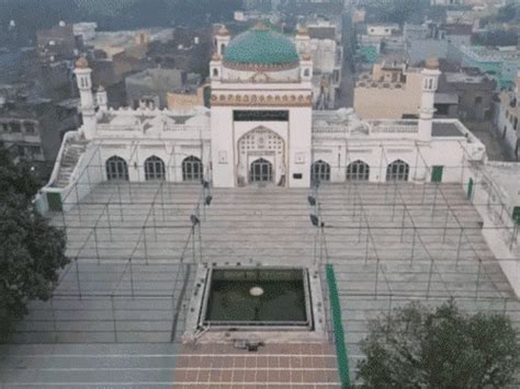 24 houses locked in range of 100-meter, Jama Masjid area remains ...
