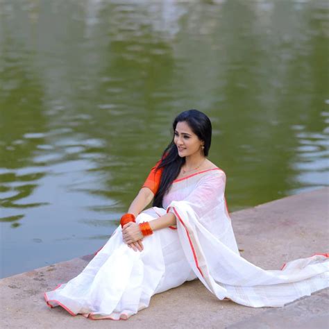 Gayathri Simhadri : కార్తీకదీపం సీరియల్ విలన్.. ప్రకృతిని ఆస్వాదిస్తూ ...
