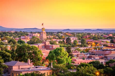 Santa Fe Travel Guide: Best Attractions, Food & Outdoor Adventures