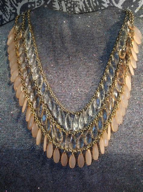 Layered necklace bib style pink and clear lucite VCLM tm. 80s