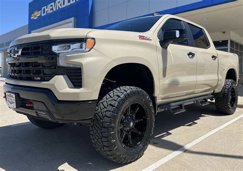 Chevy Silverado 1500 LT Z71 Trail Boss