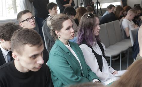 Фотоальбом: Межвузовская студенческая конференция "Семья в парадигме ...