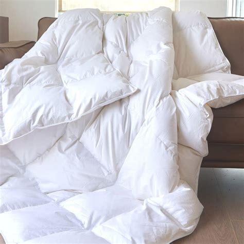 Luxurious hotel-quality Canadian goose down king duvet