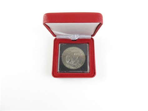 COLLECTIBLE 1977 EISENHOWER SILVER DOLLAR