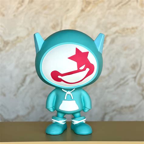 Lunar Rebel Icon Figurine – Mapland