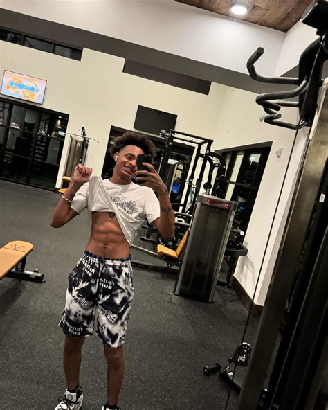 The Only Tayyy | Aye I want you to know that your amazing and your doing a great job, keep up ...