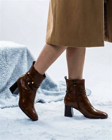 Juno Boots | Twirl and Tote