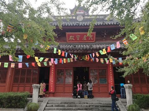继鸡鸣寺后，南京又一座寺庙走红，玄奘顶骨舍利在此珍藏_腾讯新闻
