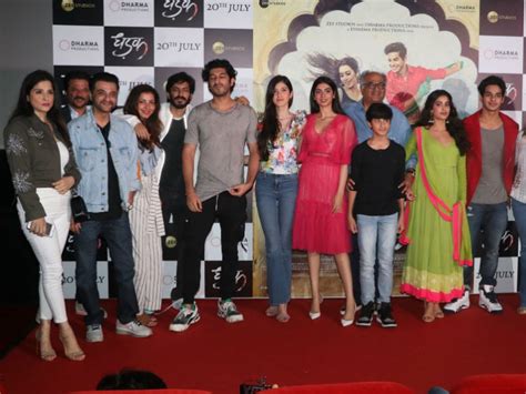 फिल्‍म ‘धड़क' का ट्रेलर लॉन्‍च, जाह्नवी कपूर का दिखा शानदार अंदाज | At ...