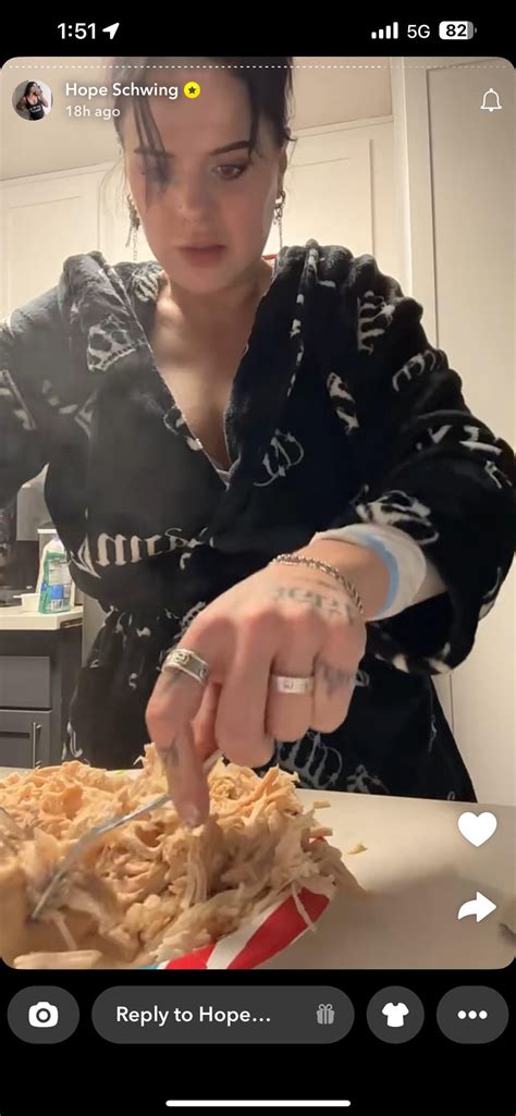 Chicken looking BLAND 💀 Hope Schwing : r/whitepeople