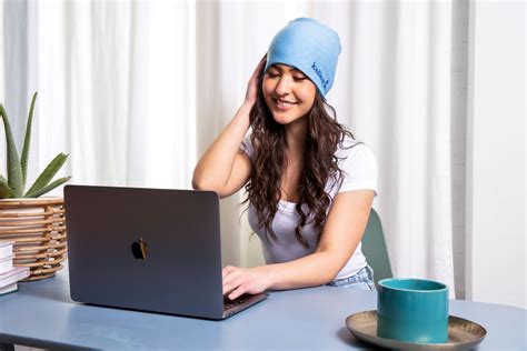 IceBeanie Migraine Relieving Beanie: Compression Cold Therapy ...