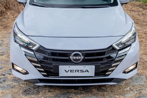 Nissan Versa reestilizado chega às lojas; confira os preços, itens e versões - Motor Show