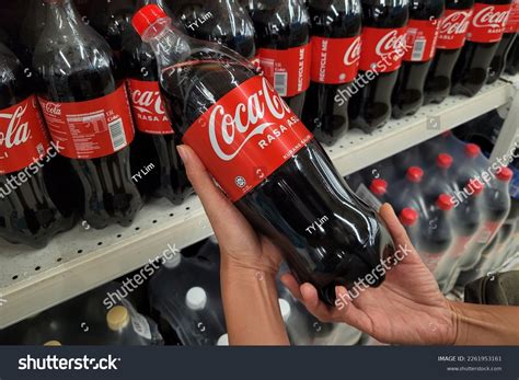 1,038 Coca Cola Line Images, Stock Photos & Vectors | Shutterstock