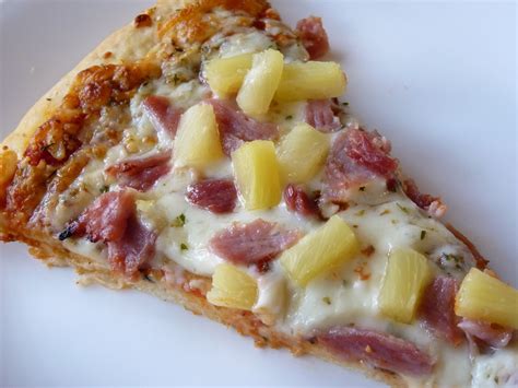 Fantastic Family Favorites: Meal Idea - Leftover Ham and Pineapple Pizza