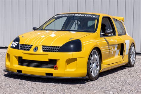 2003 Renault Clio Sport