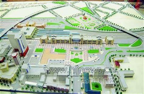 哈尔滨火车站欲增两个广场：建设北出站口和西广场 (图)_新闻中心_新浪网