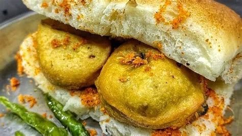 Vada Pav Ranks 26 Among World's 50 Best Sandwiches; Top 8 Places To Eat ...