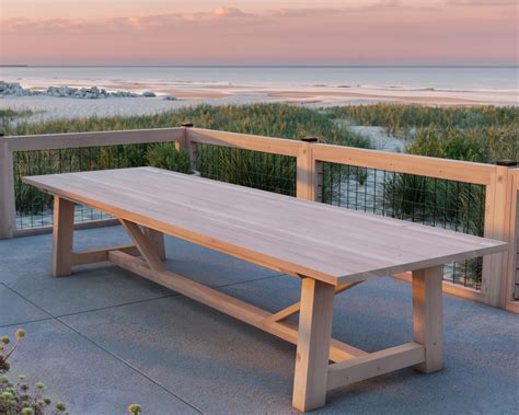 12 Foot Farmhouse Table DIY Plan - DIY projects plans