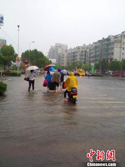 宁波内涝严重水泵断货 网友戏称“甬城变泳城”-最新新闻