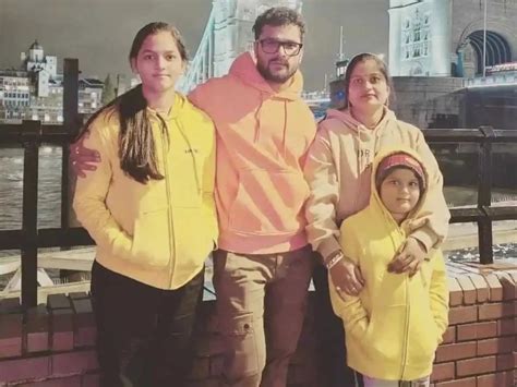 Khesari Lal Yadav - Best Movies, Age, Career, Family,wife.