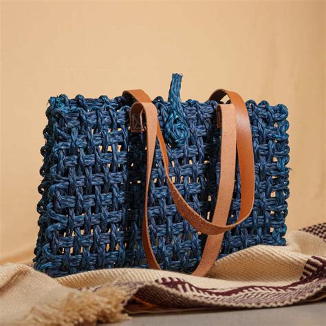 Sabai Grass Small Blue Tote – The Bengal Store