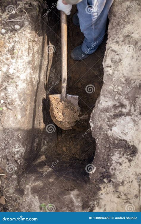 Dig a Pit 的图像结果