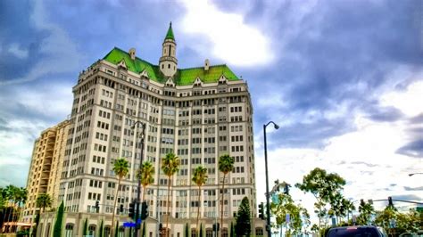 Uti Long Beach Building