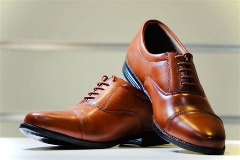 Oxford men shoes – Flaps up