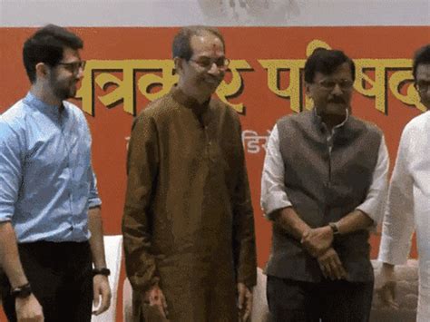Thackeray brothers reunite after 20 yrs ahead of BMC polls; Lucknow ...
