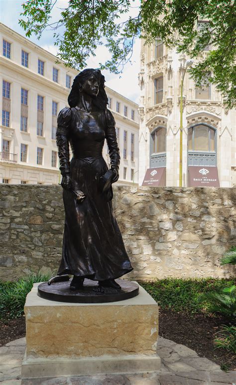 The Alamo To Unveil New Statues That Commemorate Texas's Historic Past ...