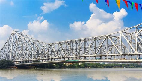 5 Must Visit Tourist Attractions of Kolkata - lifeberrys.com