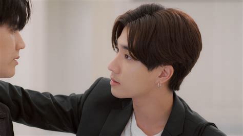My Happiness is Perthppe🖤 on Twitter: "RT @PpeTrends: หล่อมาก🥺ตาแบ๋ว 🤏☁ ...