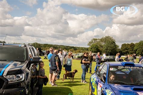 Supporting Our Local Community 的图像结果