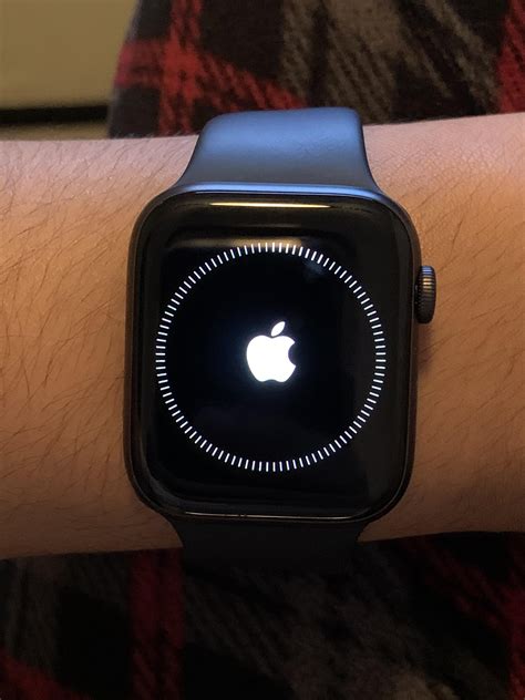 Hey guys what’s it doing? I’m a little worried : r/AppleWatch
