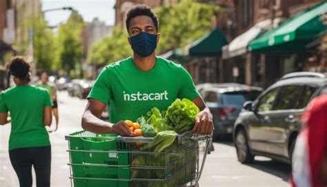 How Much Do You Tip an Instacart Shopper? (What's Fair?)