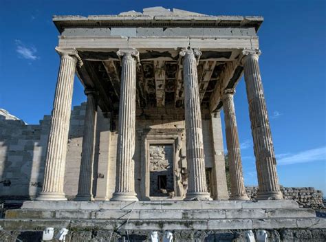 The Three Architectural Styles of Ancient Greece's Temples ...