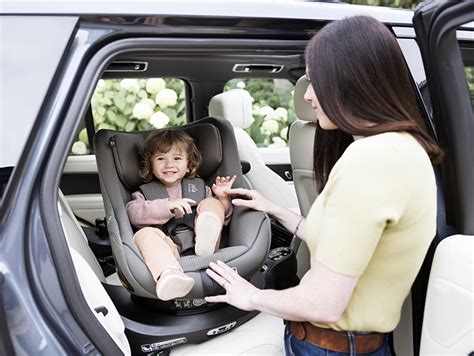 Joie i-Harbour E | i-Size spinning car seat from approx. 6 months to 4 ...