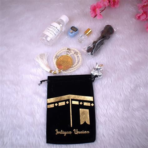 Tasleem Gift Set - Hajj Umrah Return Favours | Velvet Pouch, Dates, Zamzam