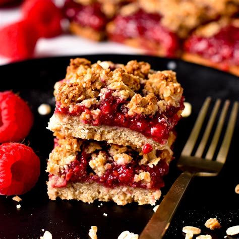 Raspberry Oatmeal Bars - The Conscious Plant Kitchen