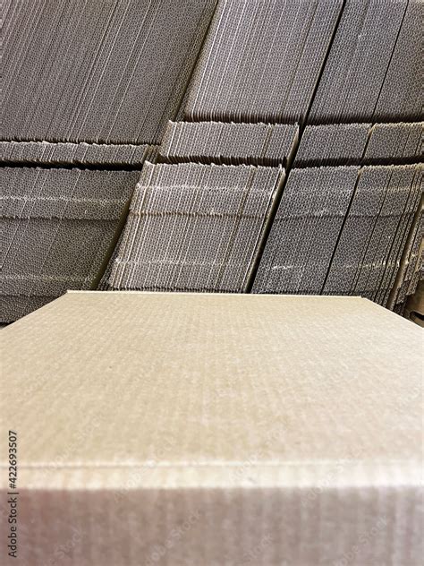 Cardboard Box 的图像结果