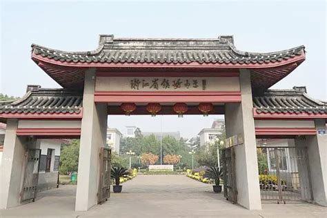 2023浙江宁波市教育局直属普通高中学校公开招聘优秀教育人才45名（即日起报名）