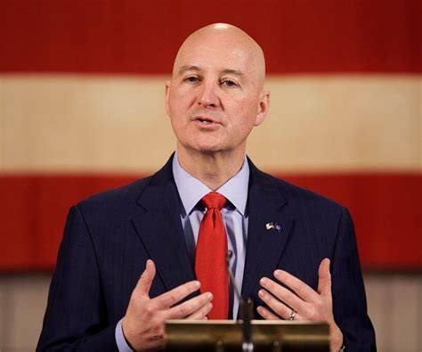 Nebraska Gov. Ricketts: Leave Coronavirus Response To States | Newsmax.com