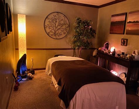 Massage Lexington KY 40502 | Corey Proffitt Studios Massage | 859-421-3085