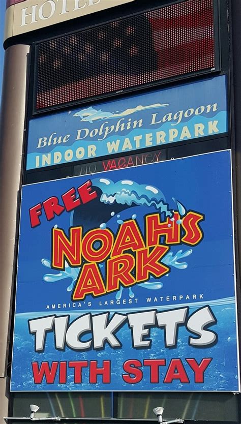 GRAND MARQUIS WATERPARK HOTEL & SUITES (Wisconsin Dells) - Hotel ...