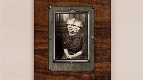 Obituarium - End Prose and Portraits | Meer