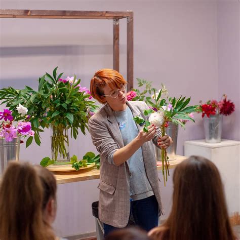 Кто такой флорист чем он занимается и какая зарплата - Kazan Flower School