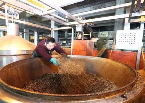 华昱与茅台联手打造生态酒厂，年产基酒1.5万吨
