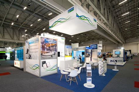 HOTT 3 Dimensional Marketing: Customer Reviews, Stands and Services